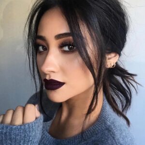 dark lip