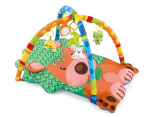 Baby mat with hanging toys