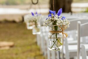 Floral hangings in mason jars