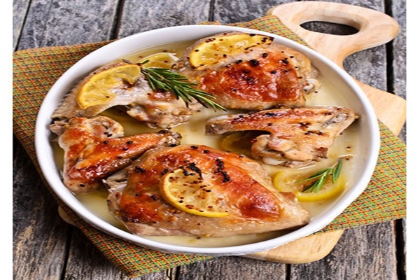 Rosemary and thyme for chicken dishes